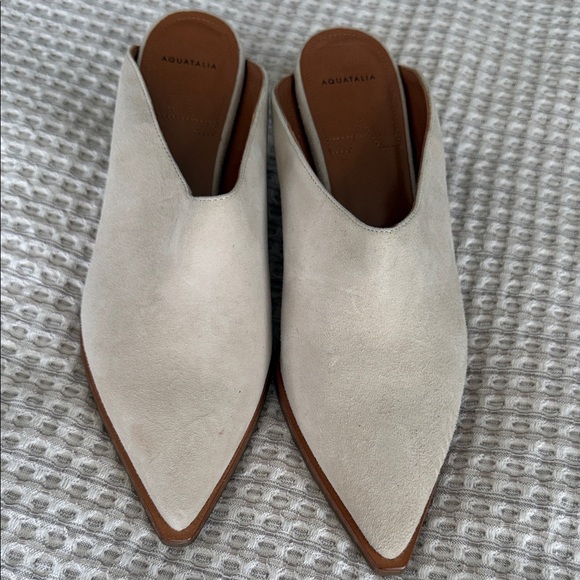 Aquatalia Shoes - Aquatalia Women's Elegant Cream Clogs Size 7